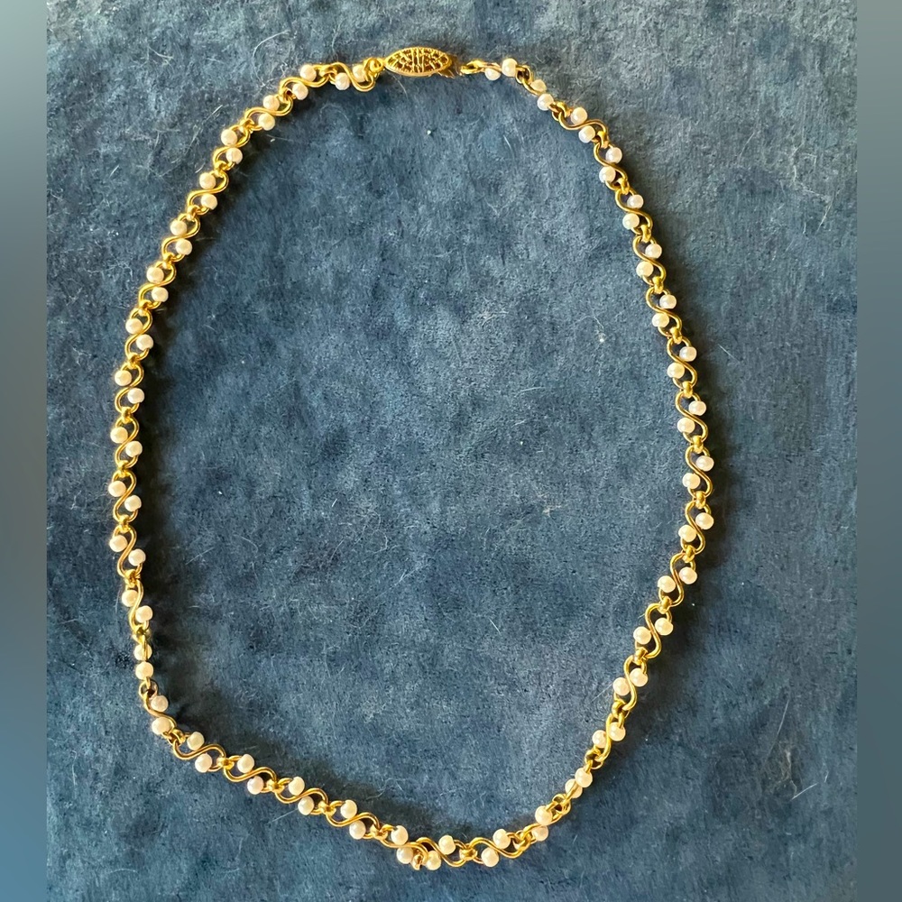 Dainty necklace- Costume jewelry